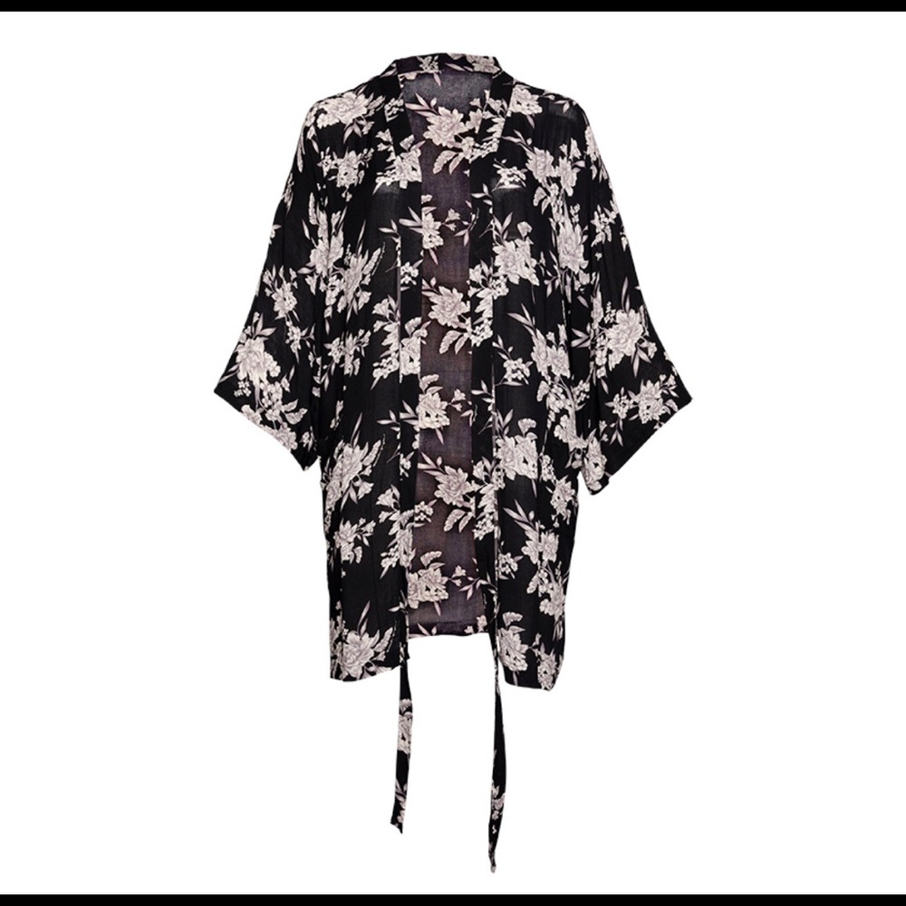 Black & White Floral Kimono